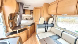 C. INTERNATIONAL RIVIERA 35 LIVING P lleno
