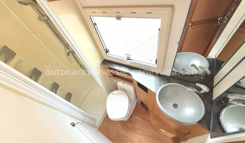 C. INTERNATIONAL RIVIERA 35 LIVING P lleno