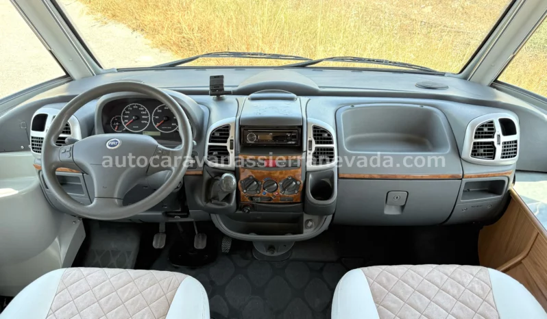 BURSTNER i690 lleno