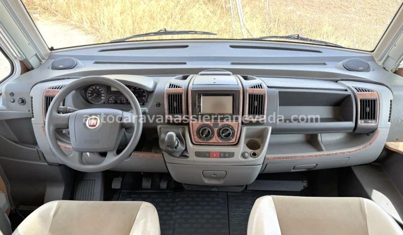 PILOTE Explorateur G742 lleno