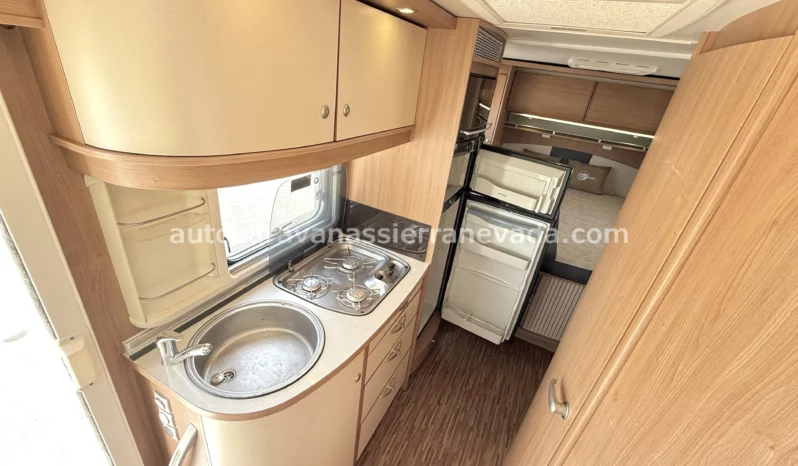 BURSTNER AVIANO I725 lleno