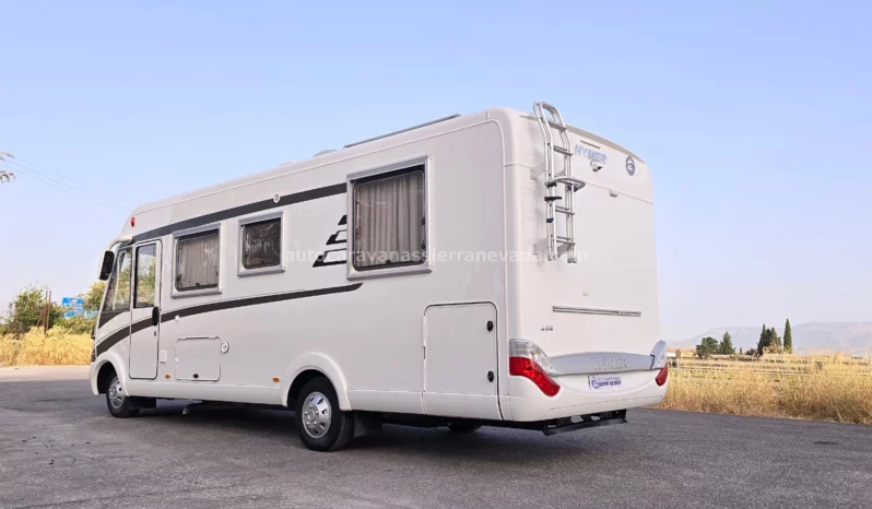 HYMER B698 lleno