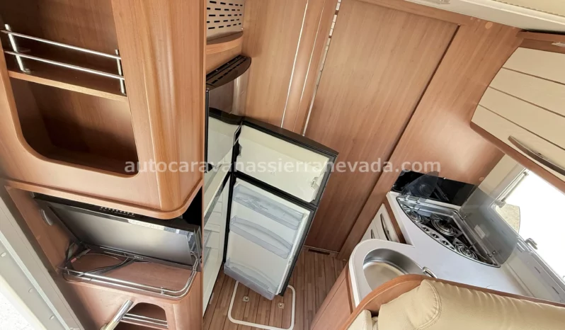 MOBILVETTA K-YACHT MH89 lleno