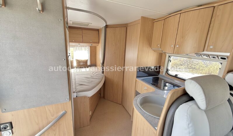 BURSTNER DELFIN T680 lleno