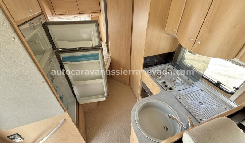BURSTNER DELFIN T680 lleno