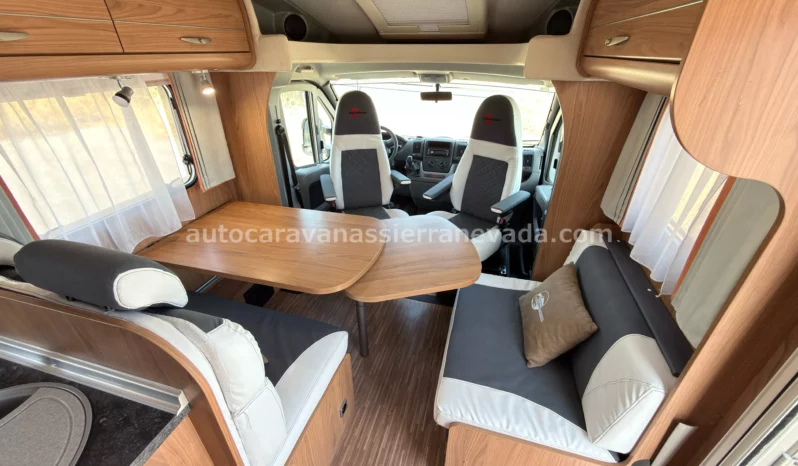 BÜRSTNER PRIVILEGE T615 lleno
