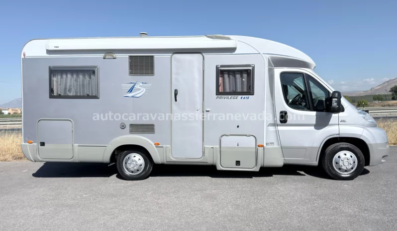 BÜRSTNER PRIVILEGE T615 lleno