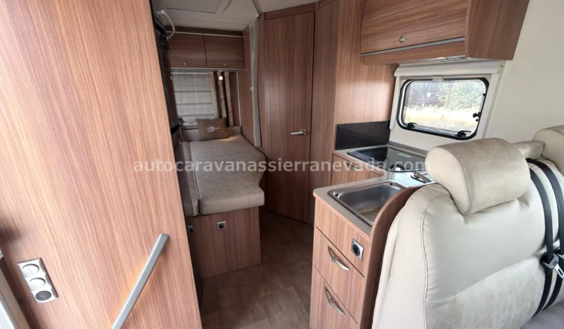 BURSTNER Ixeo IT 664 lleno