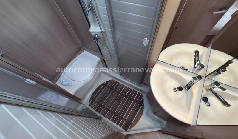 BURSTNER Ixeo IT 664 lleno