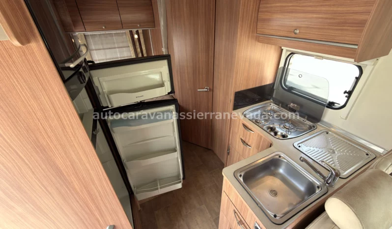 BURSTNER Ixeo IT 664 lleno