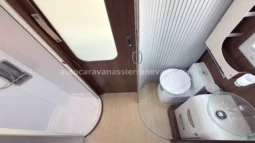 MCLOUIS NEVIS 872 lleno