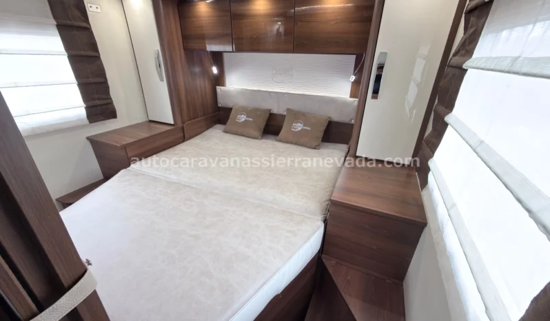 MCLOUIS NEVIS 880G /REF.V25-92 lleno