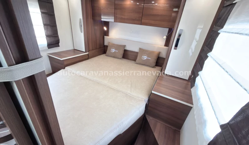 MC LOUIS NEVIS 880   25/99 lleno