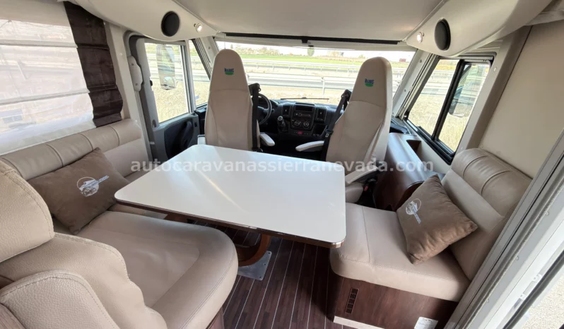 MC LOUIS NEVIS 880   25/99 lleno