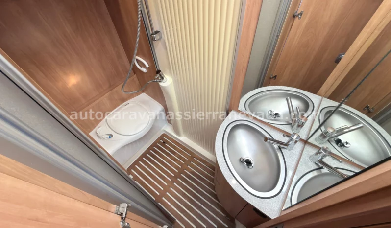 DETHLEFFS GLOBE 4 E25/115 lleno