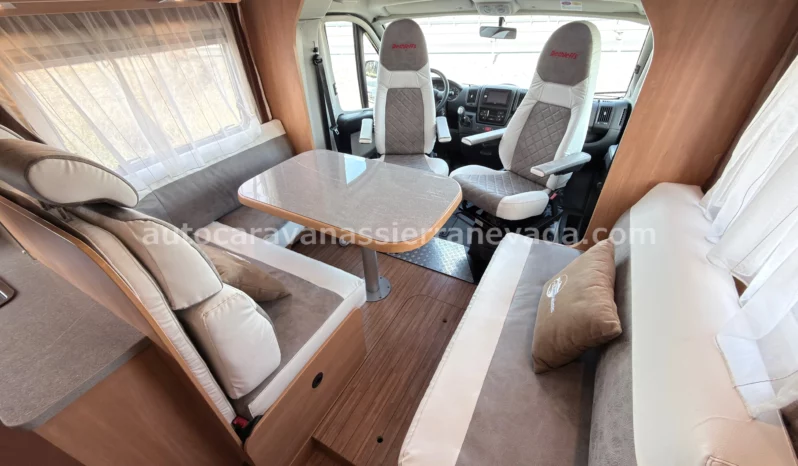 DETHLEFFS GLOBE 4 E25/115 lleno