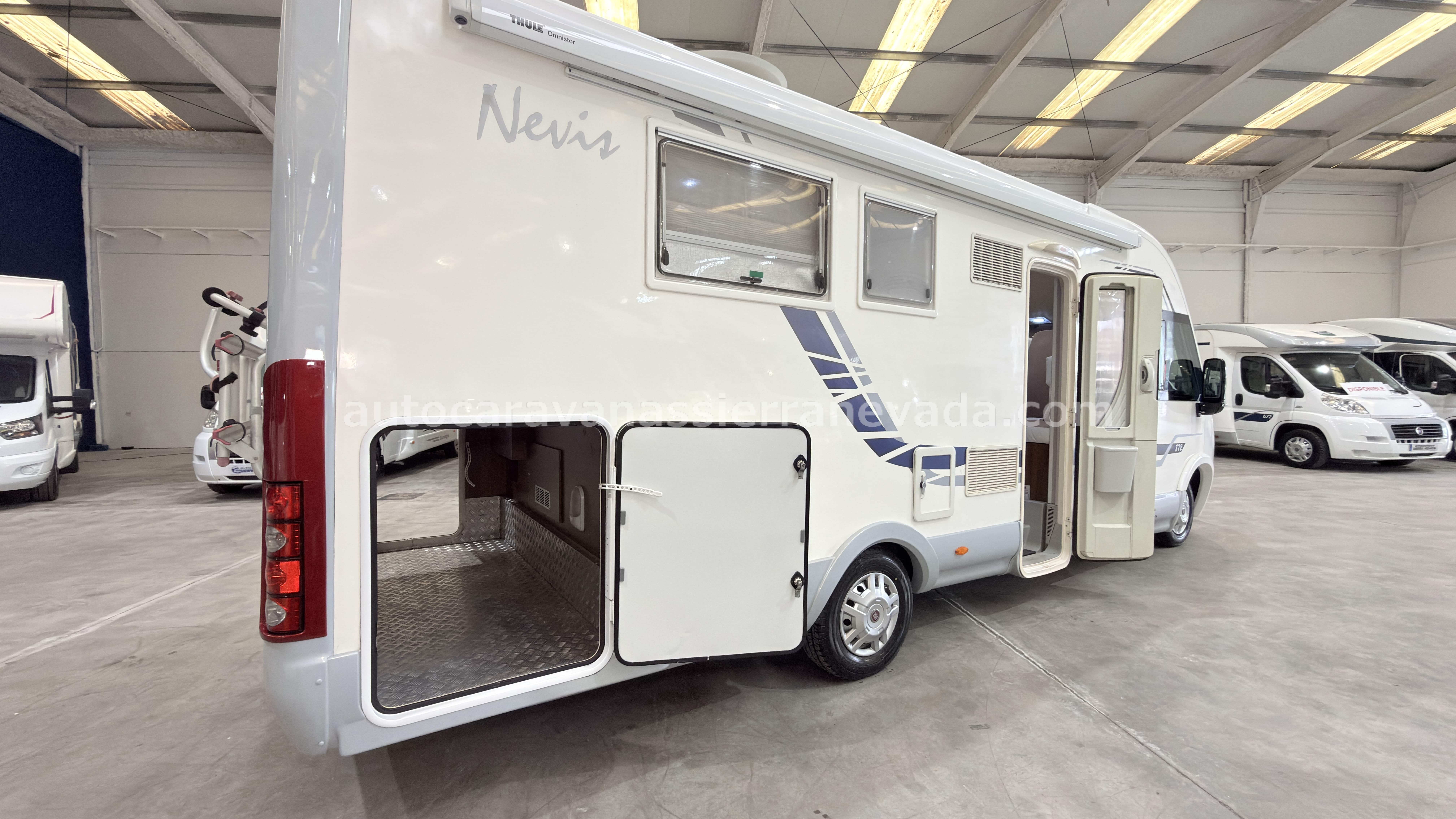 MCLOUIS NEVIS 872 V26/10 - autocaravana de segunda mano