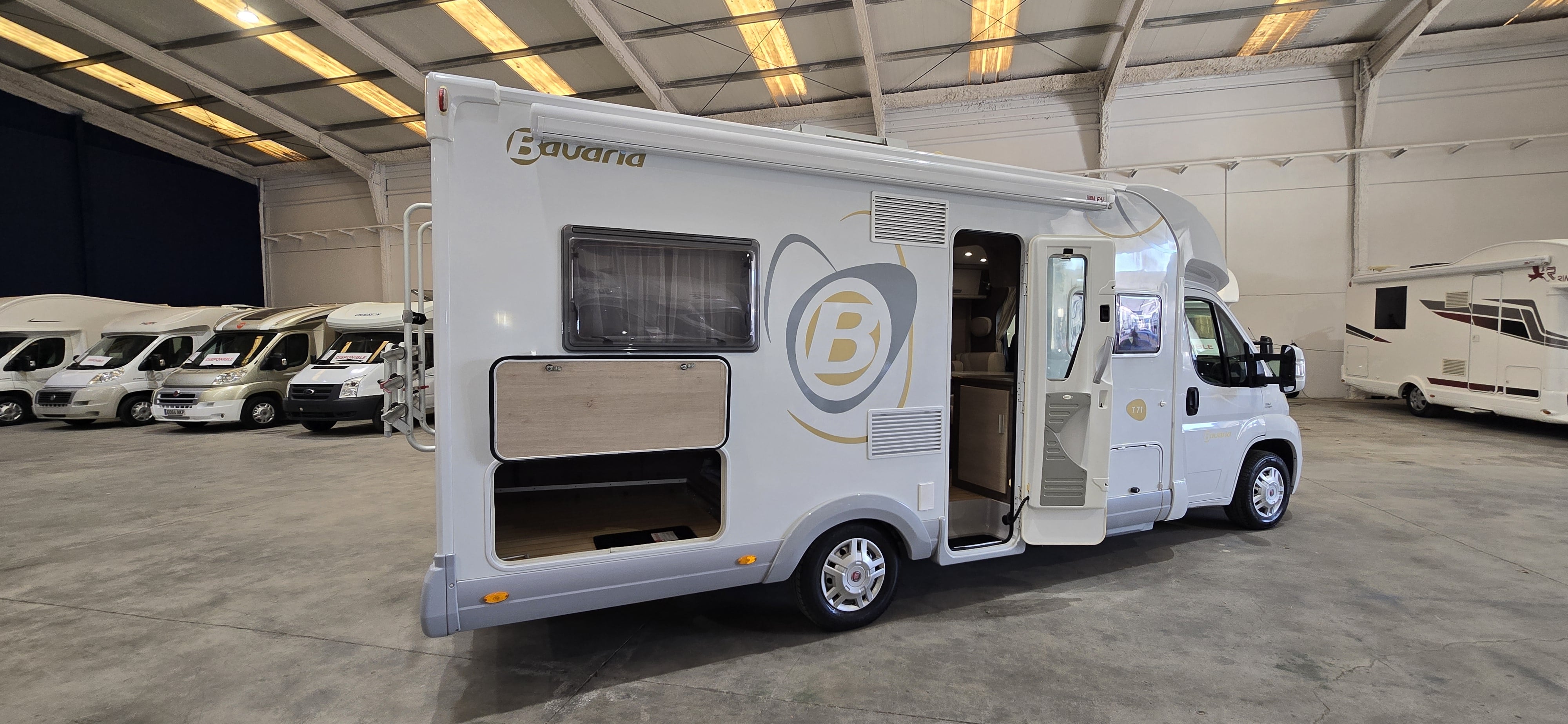 BAVARIA T71 755630 - autocaravana de segunda mano