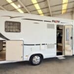 PILOTE ESSENTIEL P746 REF. 756430 - autocaravana de segunda mano